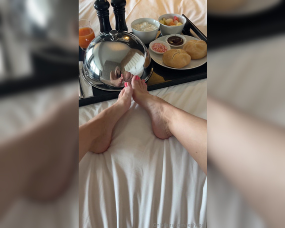 Goddess Lesly aka leslyfeet - 05-08-2024 OnlyFans Video - Leaked leslyfeet 43964