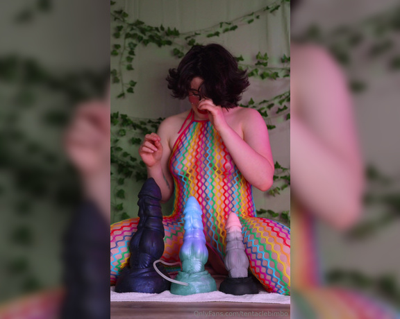 TentacleBimbo aka tentaclebimbo - 06-03-2024 OnlyFans Video - I feel like theres just something special about Nova, how his ridges stretch me as I