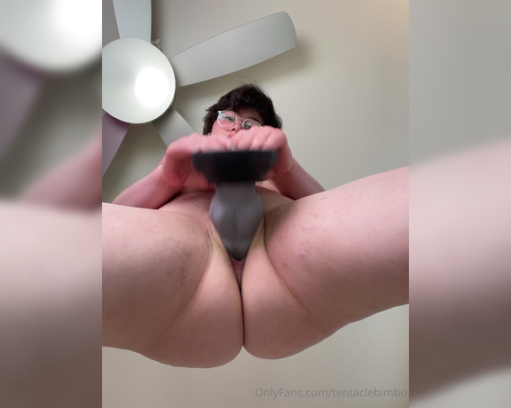 TentacleBimbo aka tentaclebimbo - 07-09-2024 OnlyFans Video - I woke up insanely horny this morning and literally couldnt function until I got a quick