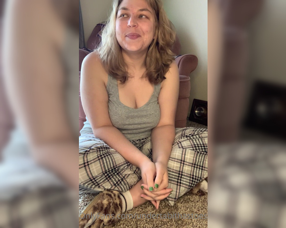 Tabitha Toes aka tabithatoes - 02-19-2021 OnlyFans Video - Sooo Ive found a bunch of my socks under your bed and now youre trying to