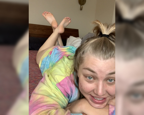 Tabitha Toes aka tabithatoes - 04-27-2021 OnlyFans Video - 4 short videos  Last one is a min in the pose_nn9d