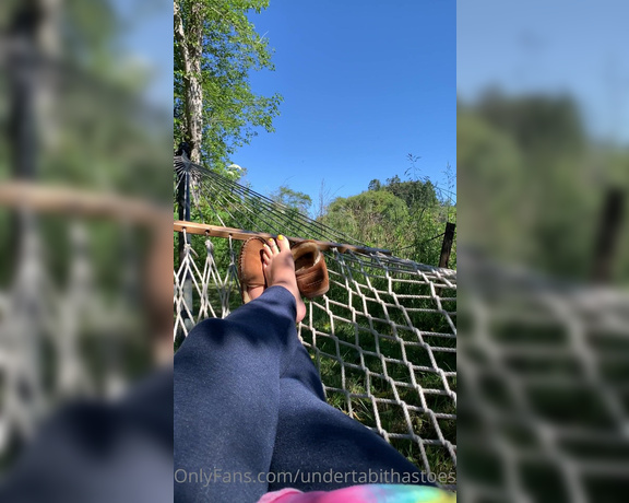 Tabitha Toes aka tabithatoes - 11-21-2021 OnlyFans Video - In the hammock with me