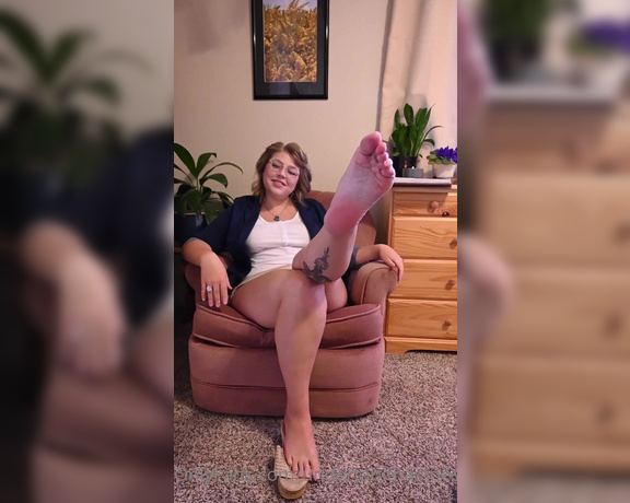 Tabitha Toes aka tabithatoes - 07-04-2021 OnlyFans Video - Youve shown up to your second Family and Marriage Therapy session without your wife and after