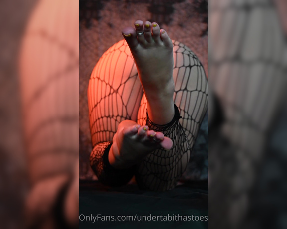 Tabitha Toes aka tabithatoes - 10-10-2021 OnlyFans Video - Even the Devil likes to have a little fun