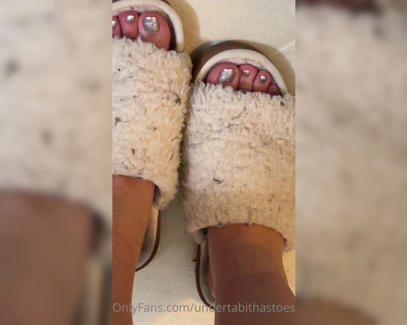 Tabitha Toes aka tabithatoes - 12-24-2021 OnlyFans Video - Feeling generous  Do you like the new color