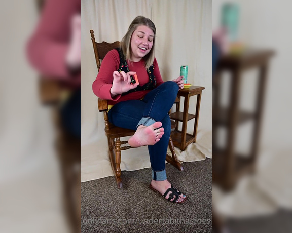 Tabitha Toes aka tabithatoes - 01-29-2022 OnlyFans Video - Youve been seeing this girl Tabitha, for some time now and youve finally invited her back