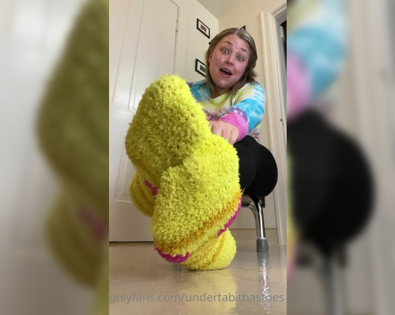 Tabitha Toes aka tabithatoes - 04-17-2022 OnlyFans Video - HAPPY EASTER Come watch me crush some Easter eggs Enjoy this 10 min video including a