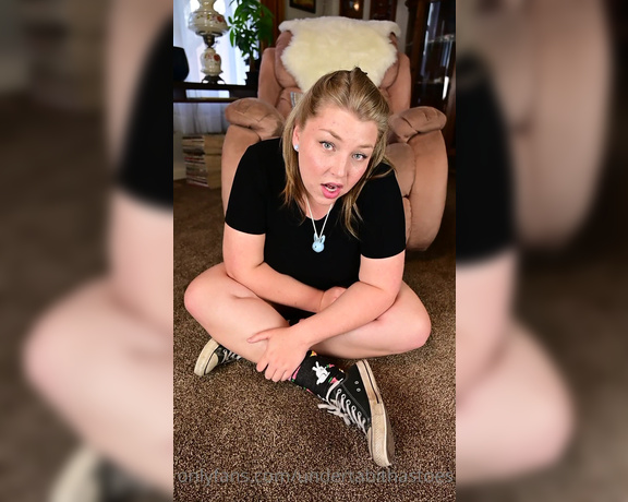 Tabitha Toes aka tabithatoes - 04-11-2022 OnlyFans Video - I AM SO MAD