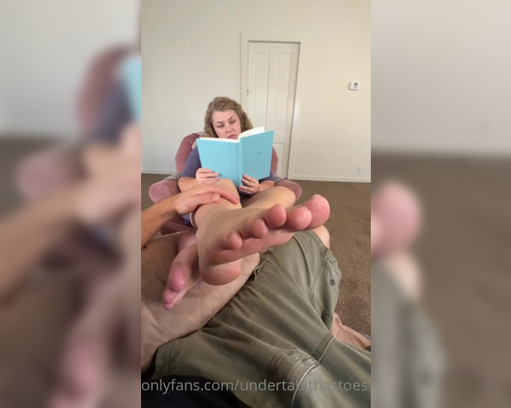 Tabitha Toes aka tabithatoes - 08-25-2022 OnlyFans Video - Its a lazy afternoon and Im relaxing with my feet propped up on your lap