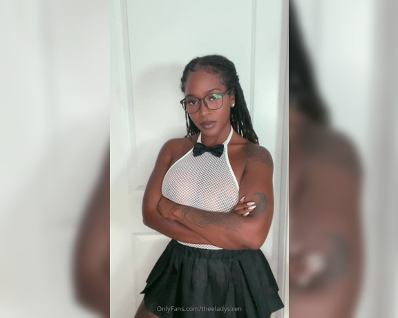 Thee Lady Siren aka theeladysiren - 08-26-2024 OnlyFans Video - Tip 7 to watch me make the class clown cum