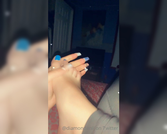 Goddess Daniella aka danimonies - 12-12-2020 OnlyFans Video - matching nails and toes