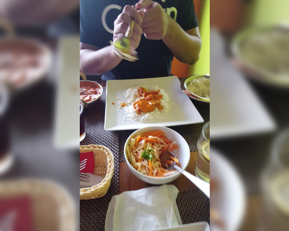 YourGoddessAnna51k aka yourgoddessanna1 - 08-03-2018 OnlyFans Video - Lunch with my loyal slave, hes getting extras off the menu