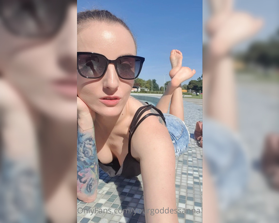 YourGoddessAnna51k aka yourgoddessanna1 - 09-11-2021 OnlyFans Video - Your Goddess by the fountain, public tease because I love it, if you were there I