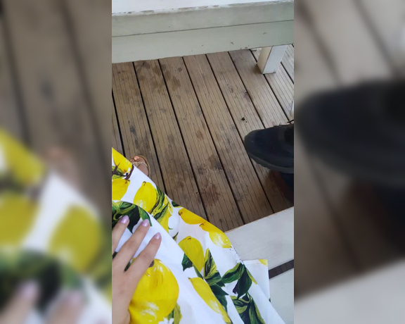 YourGoddessAnna51k aka yourgoddessanna1 - 06-23-2018 OnlyFans Video - Public shoe kissing, thats how I like my saturdays