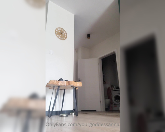 YourGoddessAnna51k aka yourgoddessanna1 - 08-14-2023 OnlyFans Video - Right where I left you, waiting like a good bitch for my next order