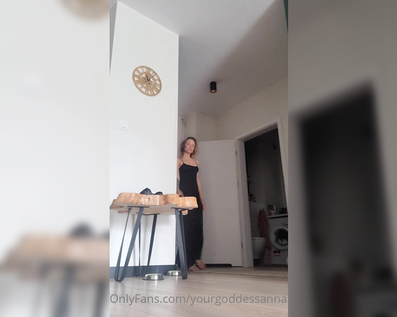 YourGoddessAnna51k aka yourgoddessanna1 - 08-14-2023 OnlyFans Video - Right where I left you, waiting like a good bitch for my next order