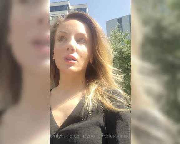 YourGoddessAnna51k aka yourgoddessanna1 - 08-25-2023 OnlyFans Video - Another perfect day, this bitch begged to be walked in the park along my other doggies