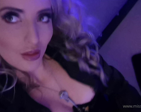 Miss Courtney aka Misscourtneym OnlyFans - Dont you love satin, nylons and leather