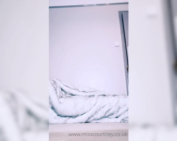 Miss Courtney aka Misscourtneym OnlyFans - Happy Jerk off Sunday