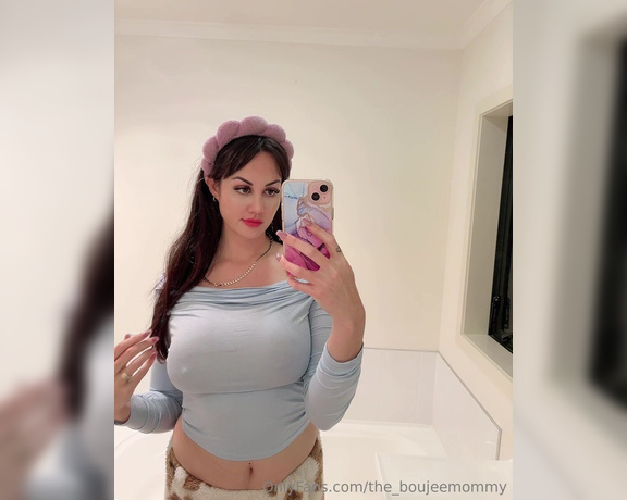 The_boujeemommy aka the_boujeemommy - 06-16-2024 OnlyFans Video - Bed time routine