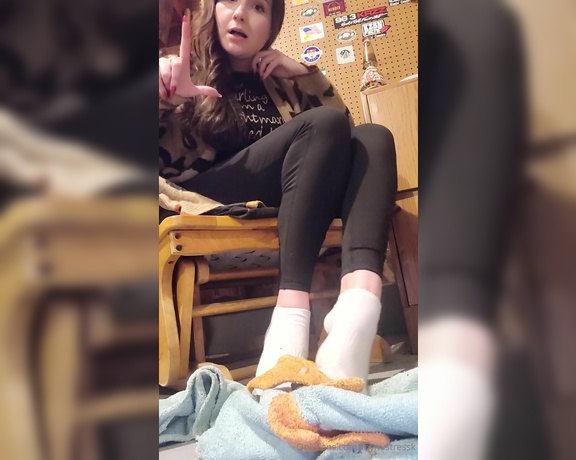 MistressK aka mymistressk - 03-02-2024 OnlyFans Video - Scummy Old Towel for My wastebucket slave