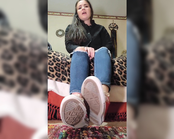 MistressK aka mymistressk - 11-03-2023 OnlyFans Video - Destroying converse for foot slave to clean up