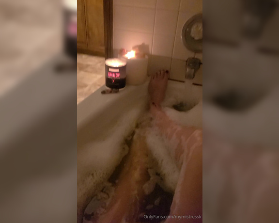 MistressK aka mymistressk - 11-20-2024 OnlyFans Video - Relaxing Bath for Goddess