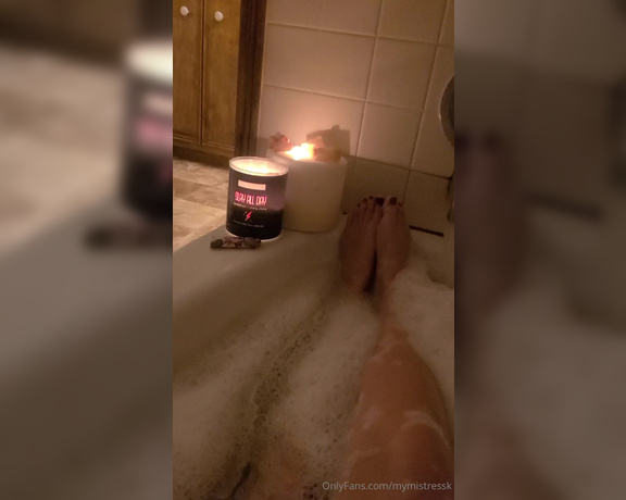 MistressK aka mymistressk - 11-20-2024 OnlyFans Video - Relaxing Bath for Goddess