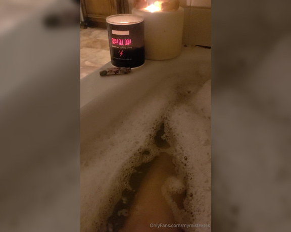 MistressK aka mymistressk - 11-20-2024 OnlyFans Video - Relaxing Bath for Goddess