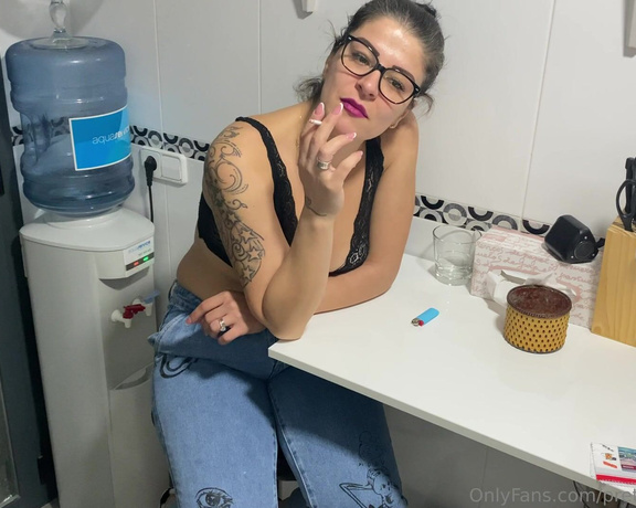 Prettyprincess220 aka prettyprincess220 - 11-15-2022 OnlyFans Video - its that cigarette after the perfect sex match