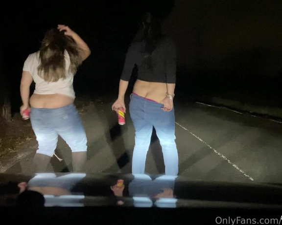 Prettyprincess220 aka prettyprincess220 - 12-15-2022 OnlyFans Video - me and my best friend, after a party, decided to continue on the highway