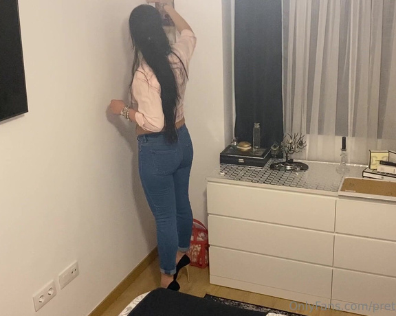 Prettyprincess220 aka prettyprincess220 - 01-06-2023 OnlyFans Video - stinky farts in jeans