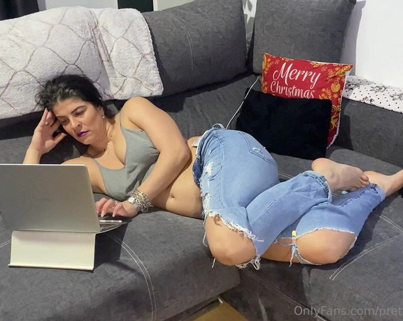 Prettyprincess220 aka prettyprincess220 - 01-02-2023 OnlyFans Video - I thought my farts will be quieter but looks like I was wrong This tight jeans