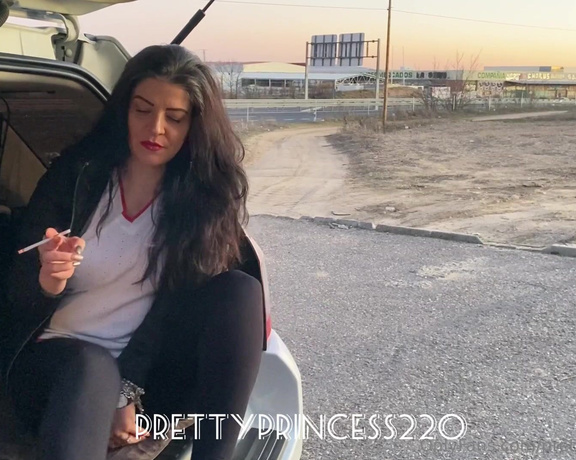 Prettyprincess220 aka prettyprincess220 - 02-06-2023 OnlyFans Video - burping out of the car