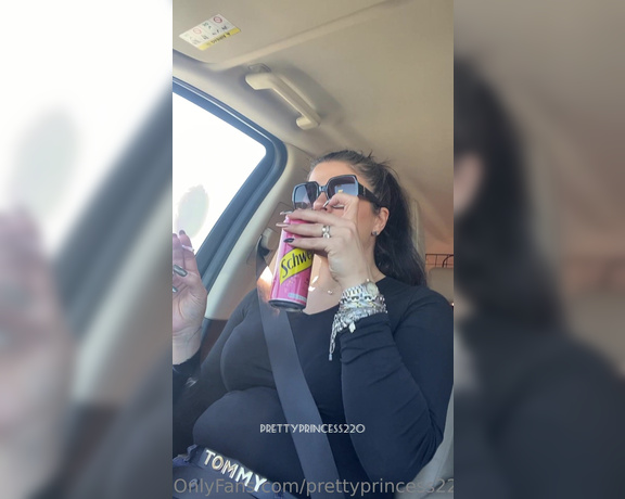 Prettyprincess220 aka prettyprincess220 - 02-07-2023 OnlyFans Video - burping in the car