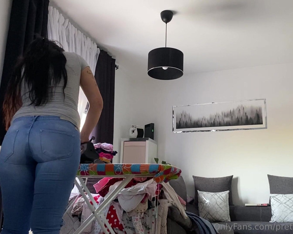 Prettyprincess220 aka prettyprincess220 - 04-29-2023 OnlyFans Video - Wet and I fart a lot while I iron