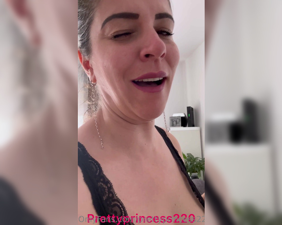 Prettyprincess220 aka prettyprincess220 - 07-10-2023 OnlyFans Video - Burping and farting_oe0v