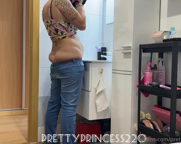 Prettyprincess220 aka prettyprincess220 - 05-23-2023 OnlyFans Video - Buttcrack