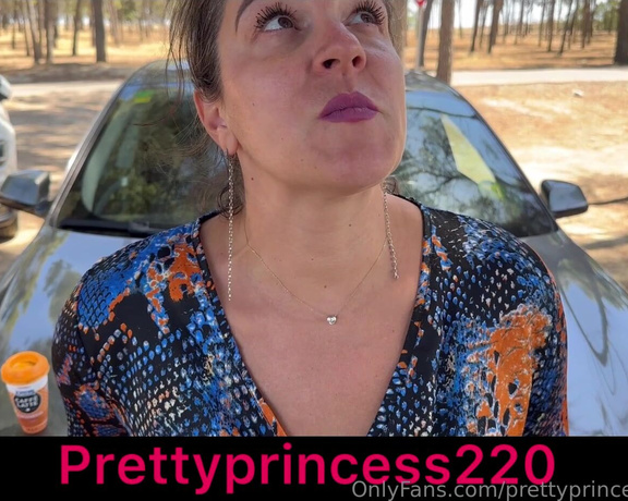 Prettyprincess220 aka prettyprincess220 - 10-06-2023 OnlyFans Video - Farting and spitting