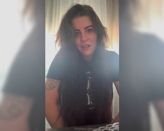 Prettyprincess220 aka prettyprincess220 - 10-13-2023 OnlyFans Video - Burping and contact eyes