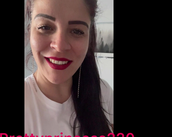 Prettyprincess220 aka prettyprincess220 - 11-22-2023 OnlyFans Video - Im on video call with you just so you can see me how to inhale air