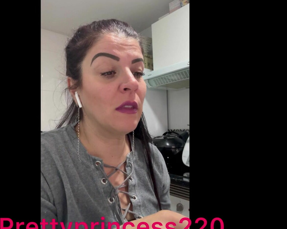 Prettyprincess220 aka prettyprincess220 - 11-30-2023 OnlyFans Video - Sneezing a lot