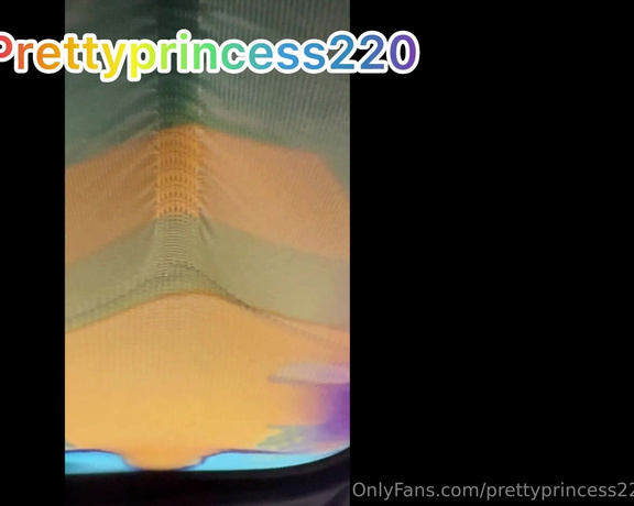 Prettyprincess220 aka prettyprincess220 - 02-05-2024 OnlyFans Video - so you can feel the vibration of my buttocks and my farts