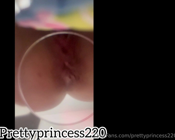 Prettyprincess220 aka prettyprincess220 - 04-01-2024 OnlyFans Video - You are small, trapped ally, and you wait for my farts