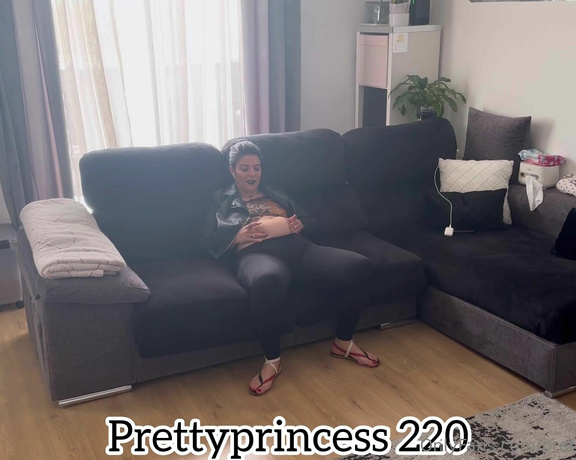 Prettyprincess220 aka prettyprincess220 - 04-21-2024 OnlyFans Video - 30 min de farts y eruptos  30 min farting and burping