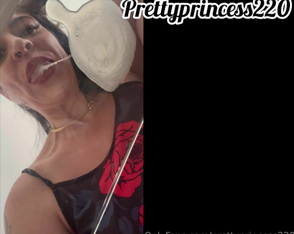 Prettyprincess220 aka prettyprincess220 - 06-08-2024 OnlyFans Video - Spitting a lot_m5vt