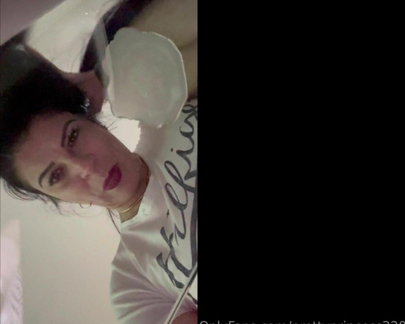 Prettyprincess220 aka prettyprincess220 - 04-24-2024 OnlyFans Video - Spitting_0vwr