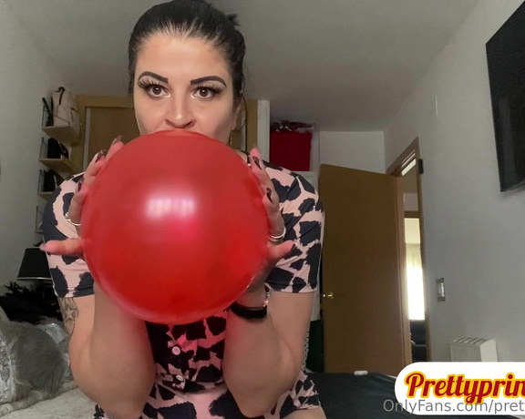 Prettyprincess220 aka prettyprincess220 - 05-08-2024 OnlyFans Video - Ballons whit farts