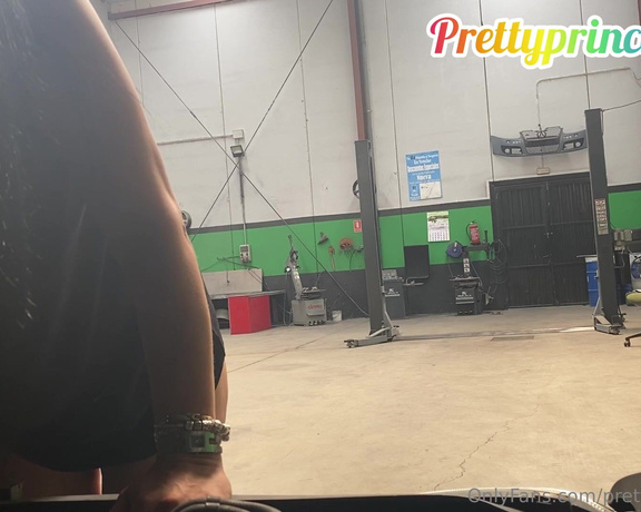 Prettyprincess220 aka prettyprincess220 - 07-13-2024 OnlyFans Video - farting in the workshop