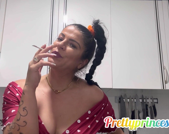 Prettyprincess220 aka prettyprincess220 - 07-31-2024 OnlyFans Video - Hot wife smoking and burping delicious